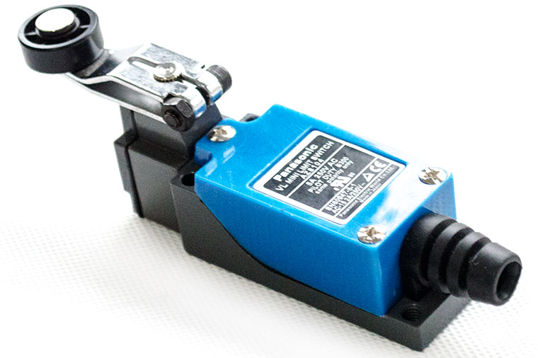 PANASONIC AZ Series Limit Switch  With Roller Arm  Model: AZ8104